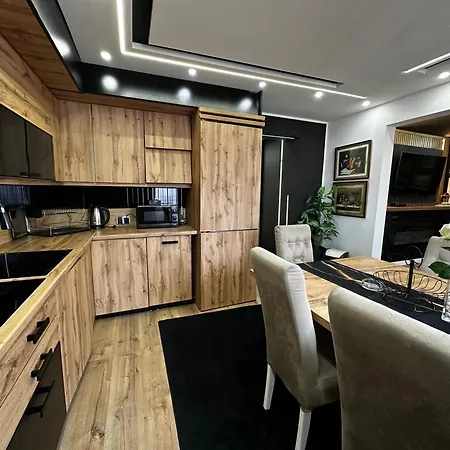 Villa By Expert Delux
