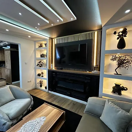 By Expert Delux Vila